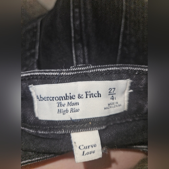 Abercrombie & Fitch The Mom High Rise With Distressing Size 27 Or 4 - Picture 4 of 4